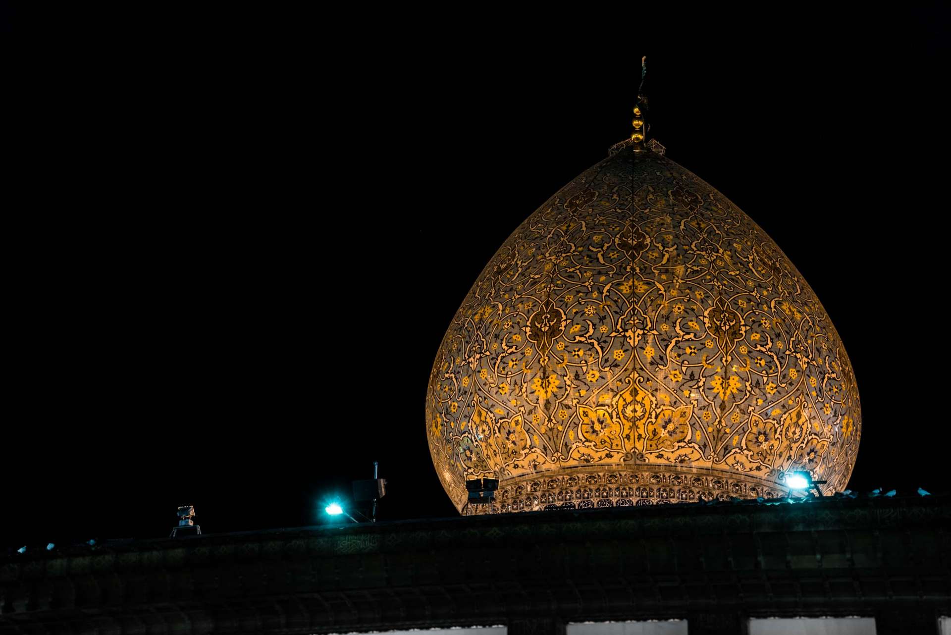 Shiraz Shah Cheragh by night 4