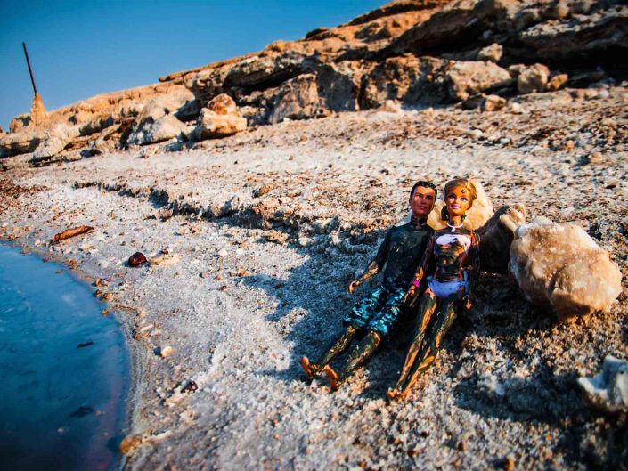 Barbie Around the World muddy Mineral Beach