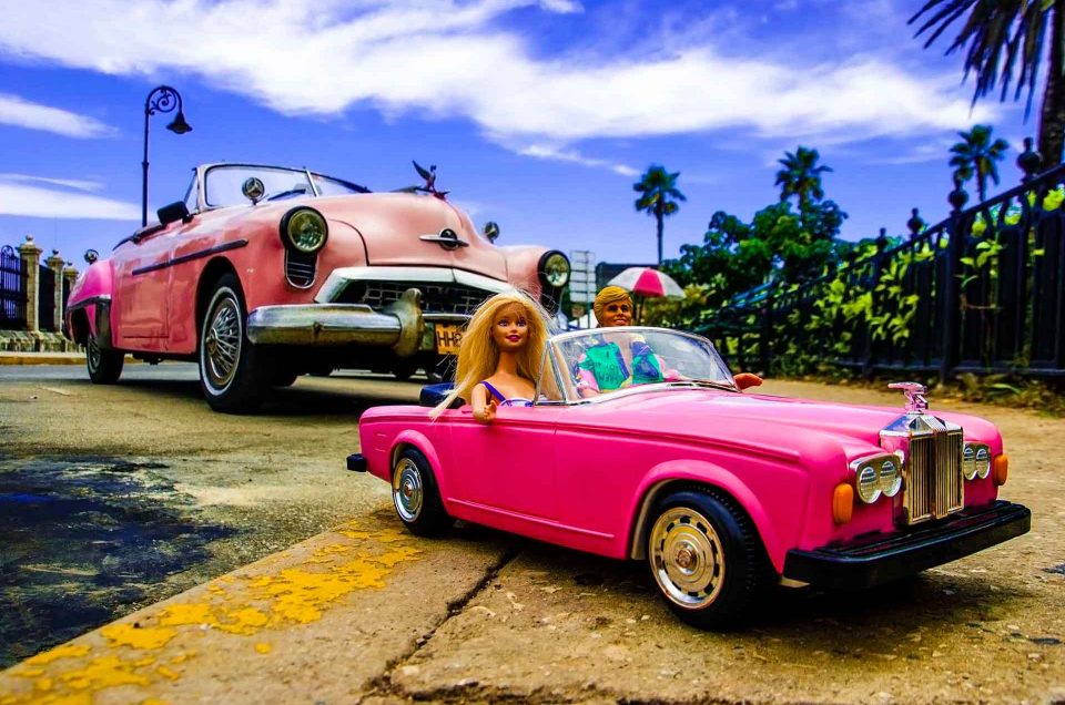 Barbie Around the World Malecon de Havana