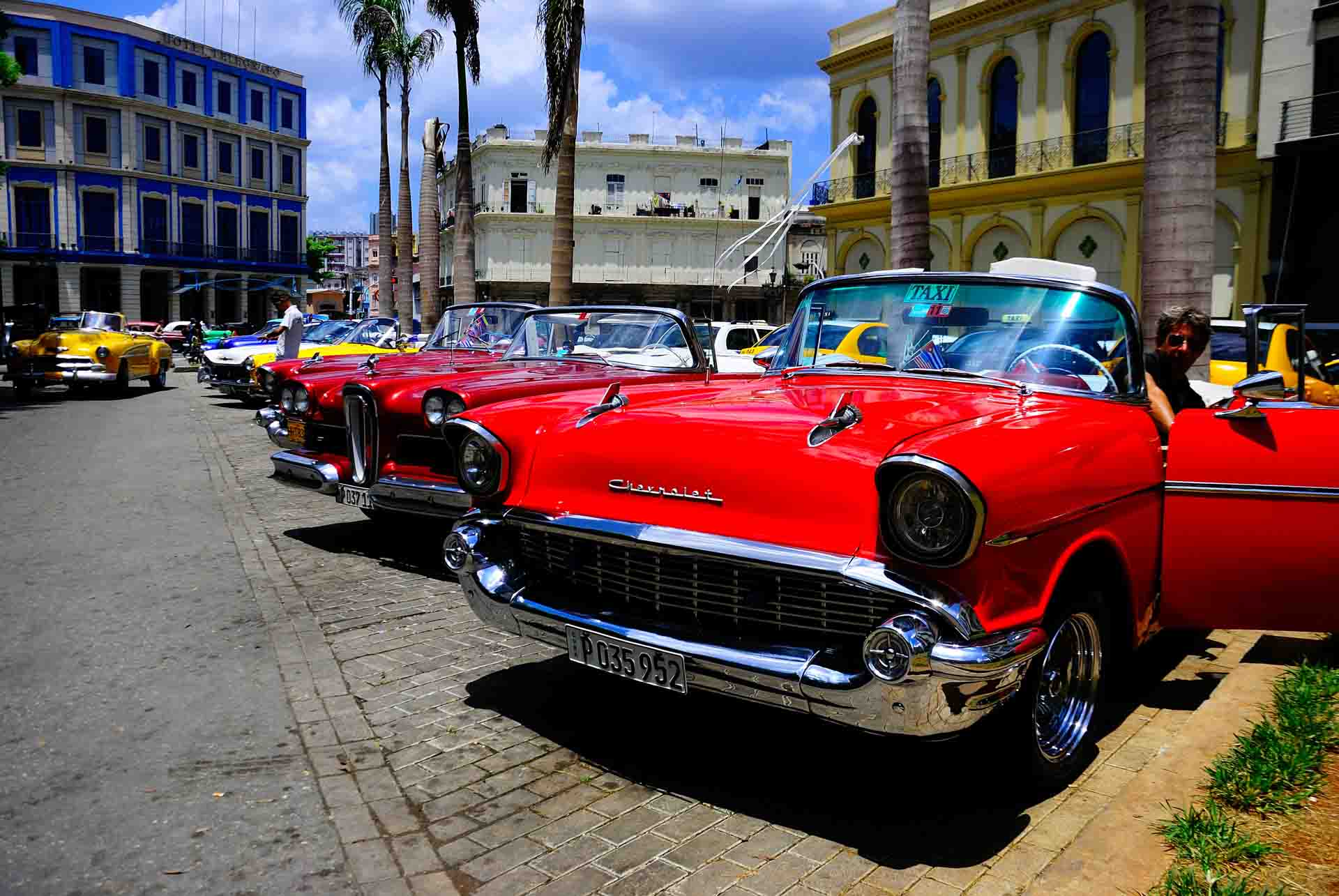 Havana Cuba Vintage Car 2, havana, cuba, pescart, photo blog, travel blog, blog, photo travel blog, enrico pescantini, pescantini