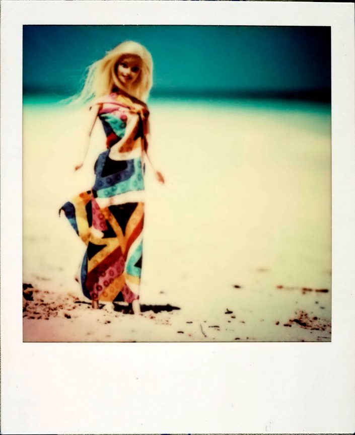 Barbie Around the World Polaroid Playa Pilar