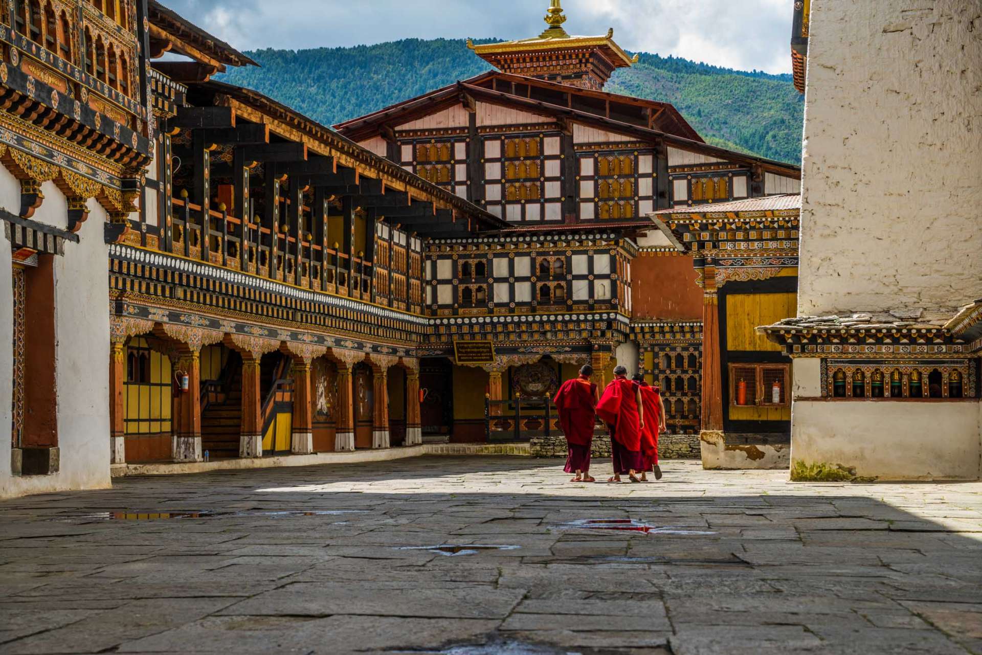buddhist monk Bhutan Pescart Enrico Pescantini 10