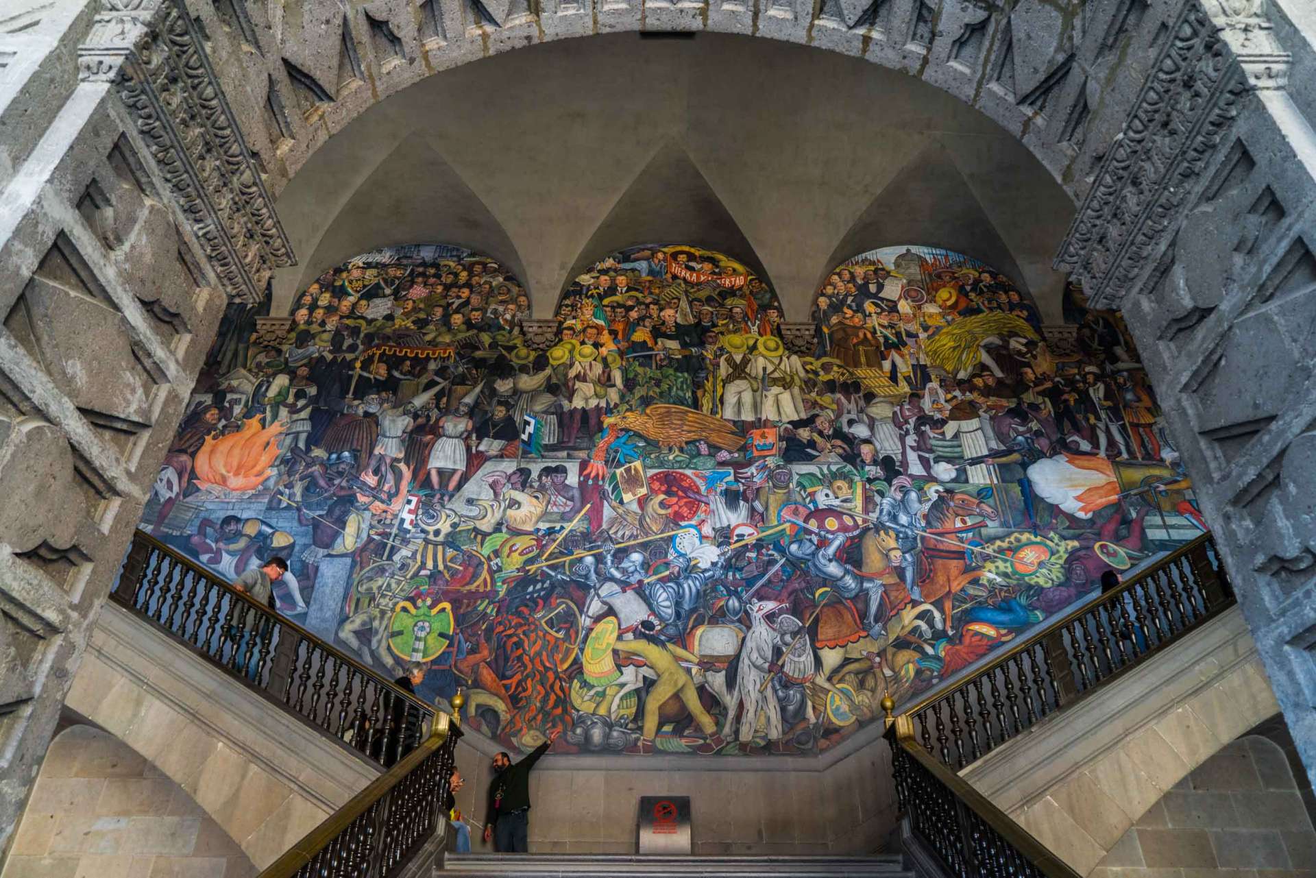 Palacio Nacional Diego Rivera mural Enrico Pescantini travel photographer
