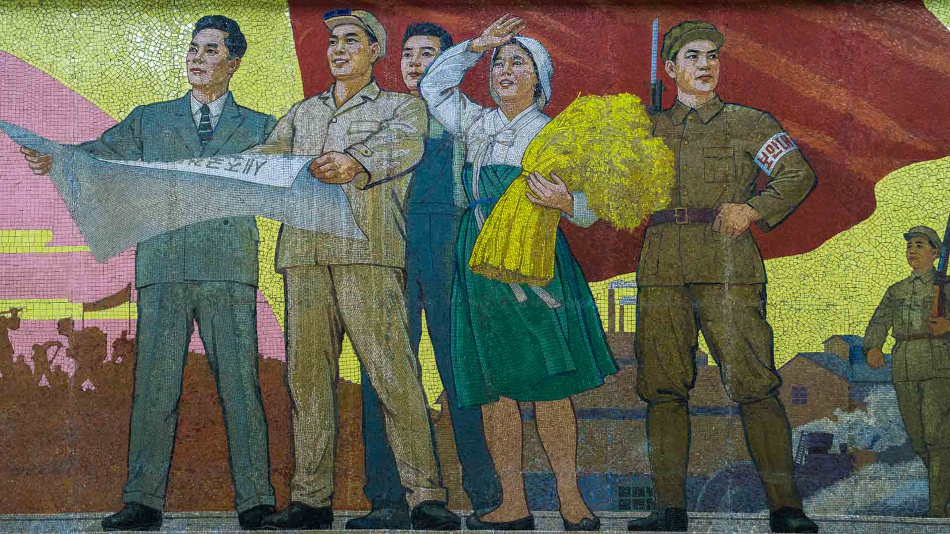 A Red Superhero in North Korea Enrico Pescantini pyongyang subway metro 5