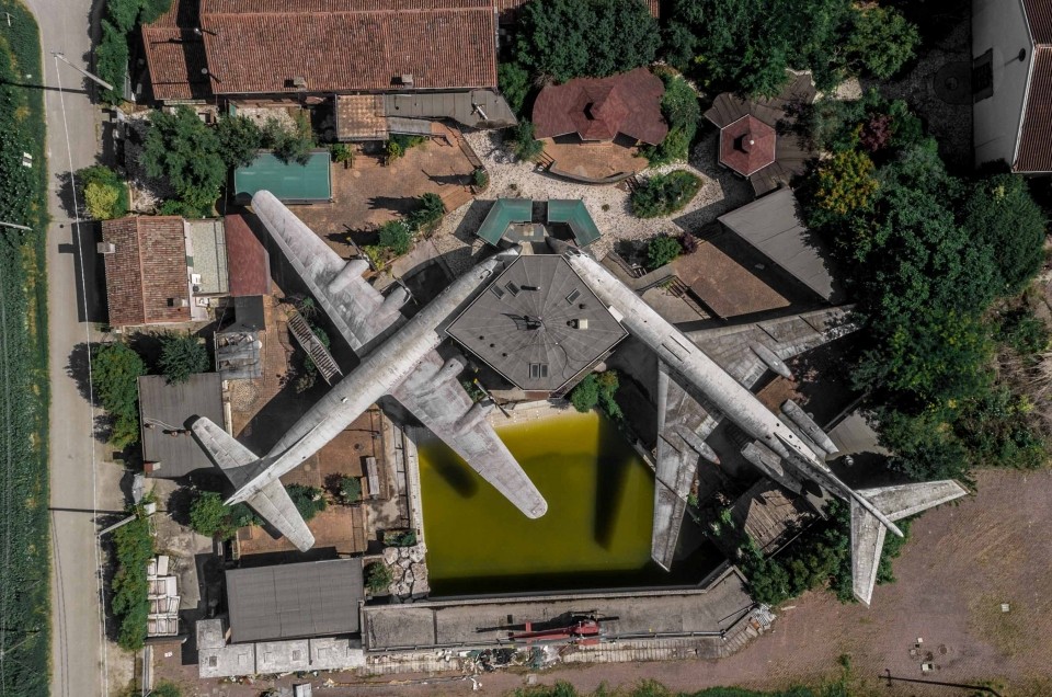 Lost Planes of Michelangelo da Vinci – abandoned restaurant in the outskirts of Rovigo, Italy