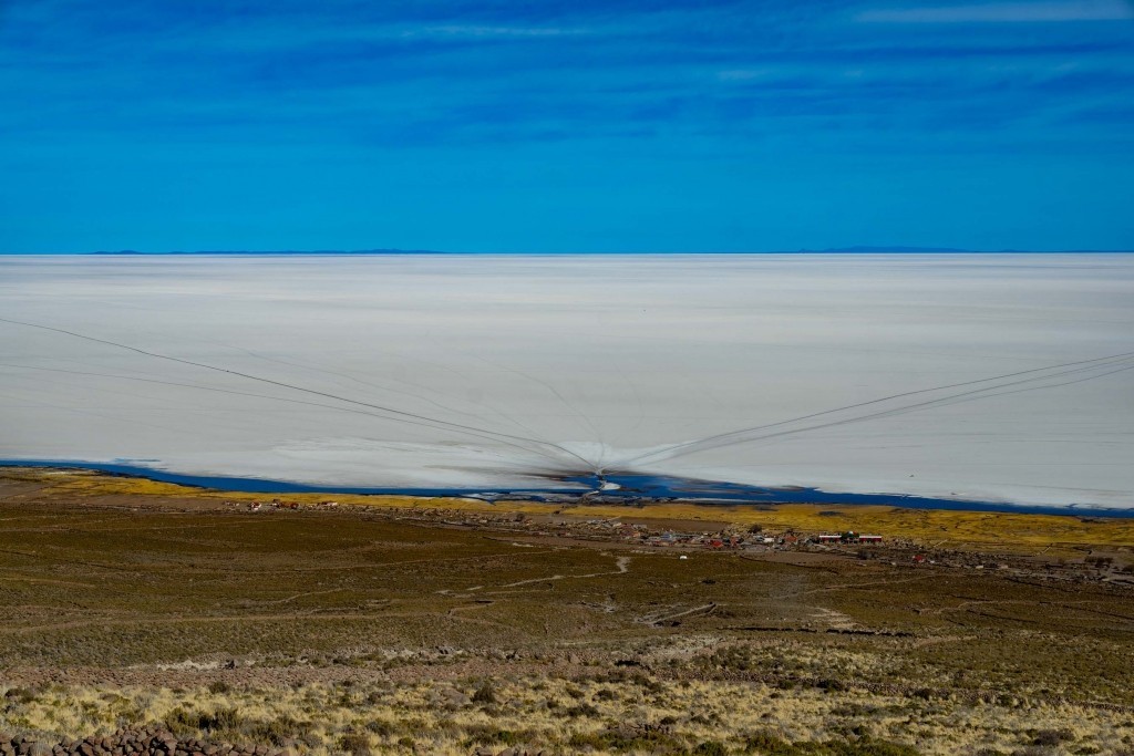 Salar de Uyuni Bolivia world largest salt flat 